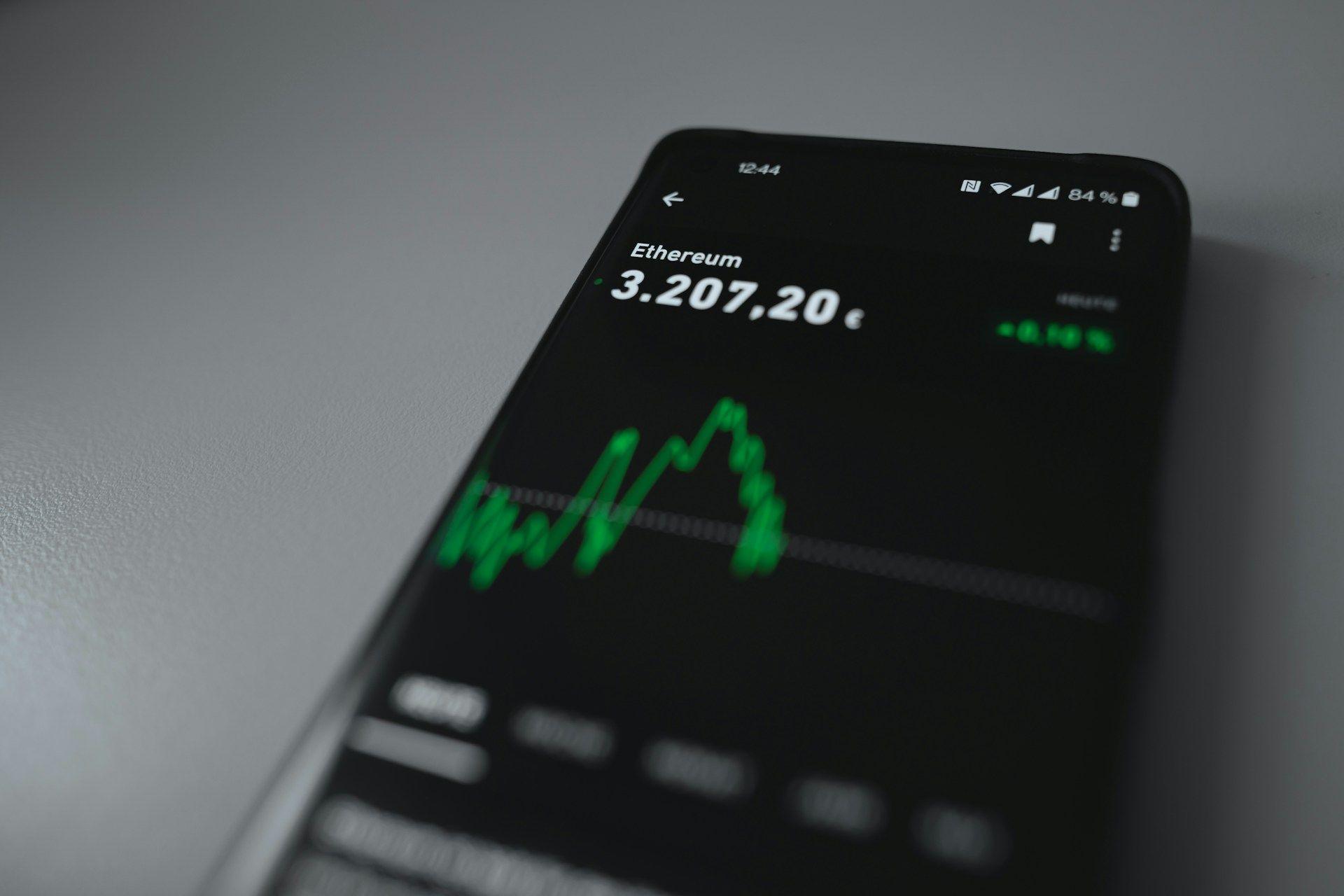 现货以太 ETF 在5天内蒸发9.52亿美元，经济衰退担忧加剧